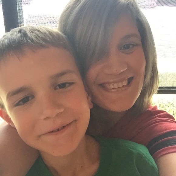 Meet your Posher, Jennifer - Picture 6 of 6